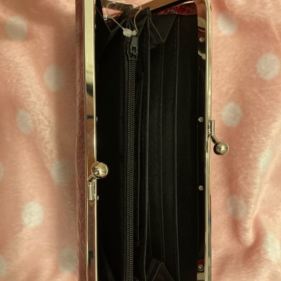 Wallet - Picture 2 of 3